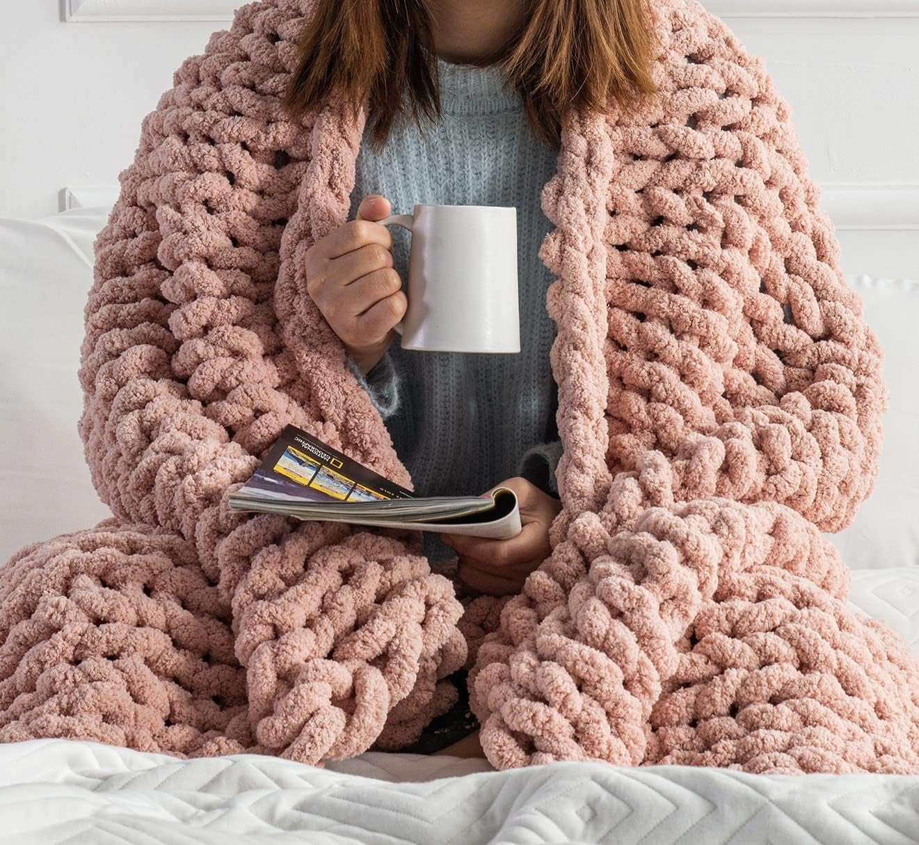 Luxurious Blush Pink Chunky Knit Blanket - Soft Chenille Yarn, 50"x60", Machine Washable, Handmade Crochet Throw for Couch & Bed